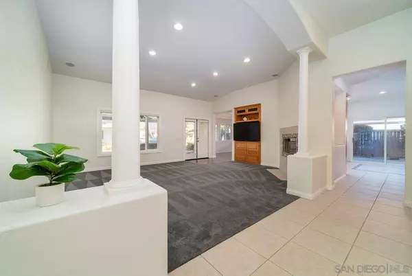 2048 Avocado Knoll Ln, Fallbrook, CA 92028