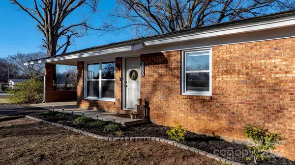 2500 Belshire DR, Conover, NC 28613