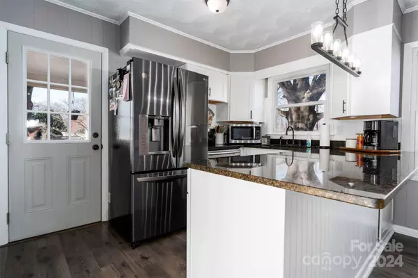 2500 Belshire DR, Conover, NC 28613