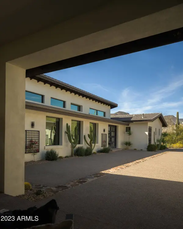 41825 N OLD STAGE Road, Cave Creek, AZ 85331