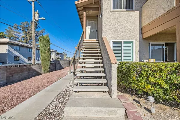 3700 Snorkel Circle #3, Las Vegas, NV 89108