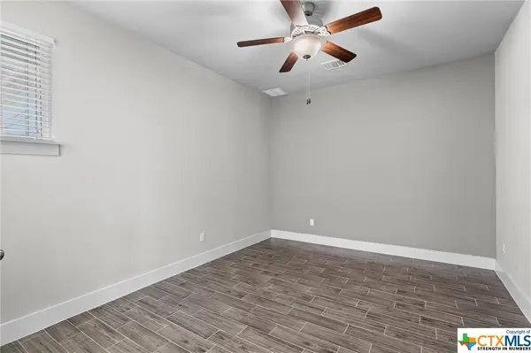 240 Wild Sage LN, Liberty Hill, TX 78642