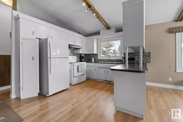 19 DUKE DR, Lamont, AB T0B 2R0