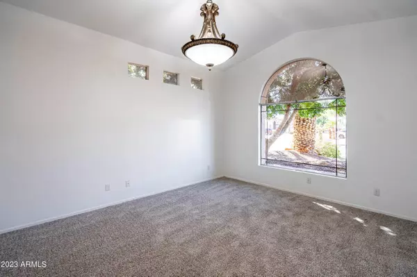 1101 N DUSTIN Lane, Chandler, AZ 85226