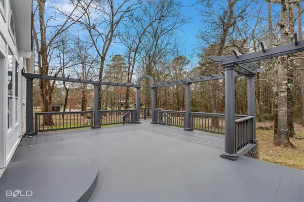 106 Preston Bay Circle, Bossier City, LA 71006