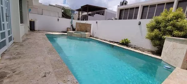 10 Calle Orocobix, Carolina, Rico 00987