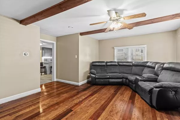 116 Weare St, Lawrence, MA 01843