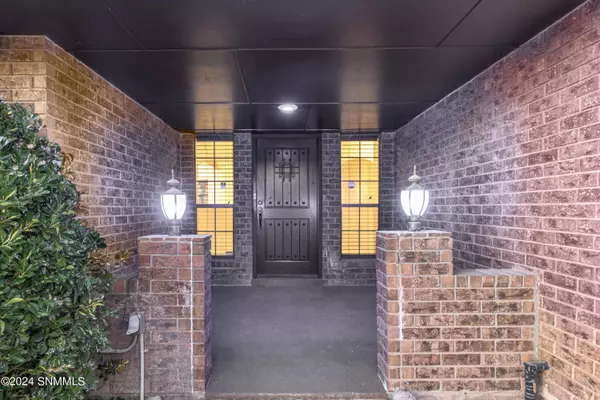 3147 Summer AVE, Alamogordo, NM 88310