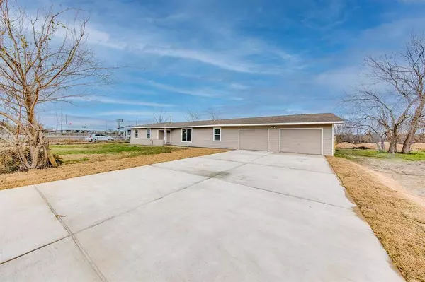 1401 Anthonette LN, Houston, TX 77015