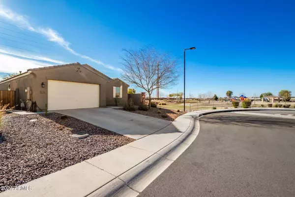 36316 N CHAYTON Drive, San Tan Valley, AZ 85140