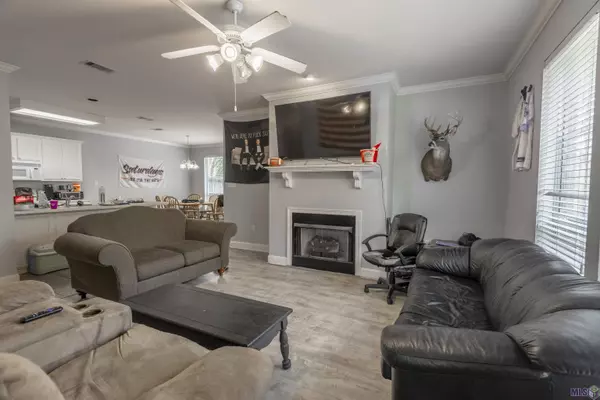 5620 ARIALO DR, Baton Rouge, LA 70820