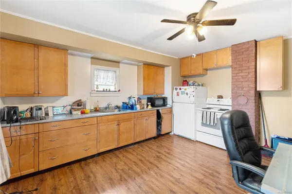 375 Nicol St, Nanaimo, BC V9R 4T5