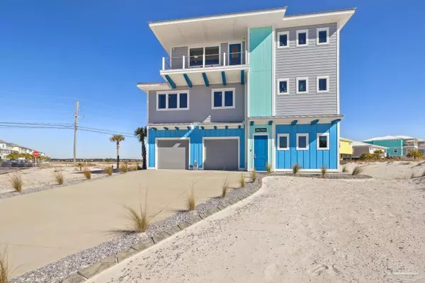 7511 White Sands Blvd, Navarre Beach, FL 32566