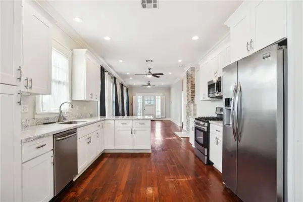 8932 BIRCH ST, New Orleans, LA 70118