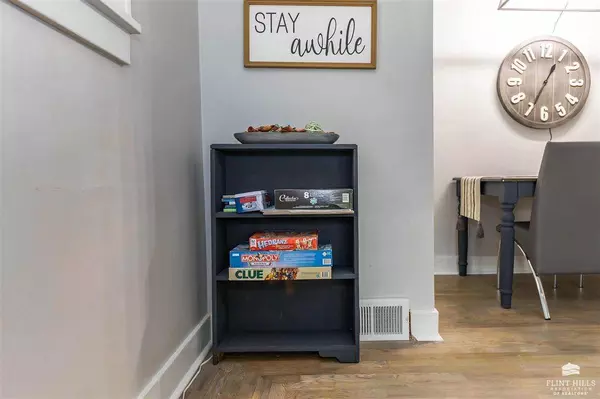 1530 Houston ST, Manhattan, KS 66502