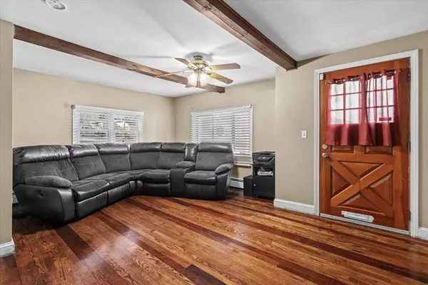 116 Weare St, Lawrence, MA 01843