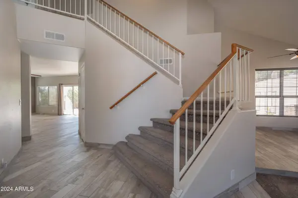 15236 S 15TH Avenue, Phoenix, AZ 85045