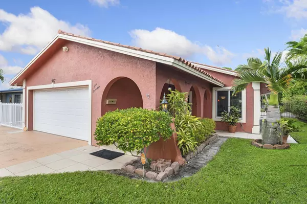 917 Hansen ST, West Palm Beach, FL 33405