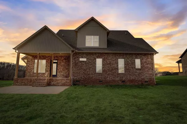 1142 Maxwell Branch Rd, Cottontown, TN 37048