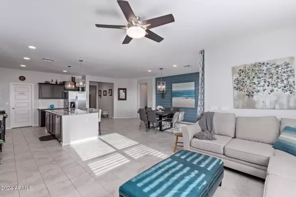 36316 N CHAYTON Drive, San Tan Valley, AZ 85140