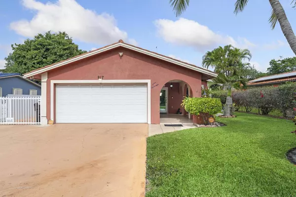 917 Hansen ST, West Palm Beach, FL 33405