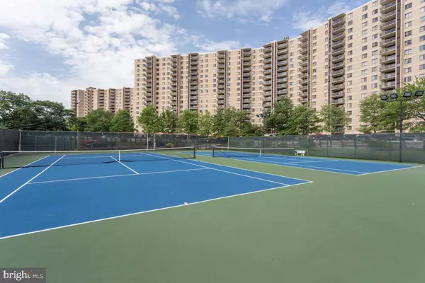 309 YOAKUM PKWY #1702, Alexandria, VA 22304