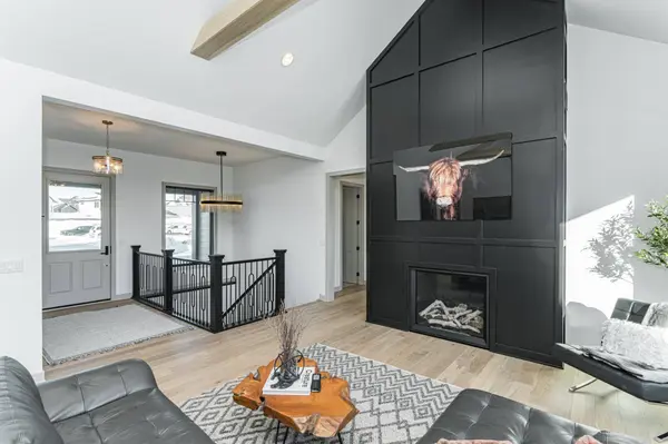 1548 Shannon Oaks BLVD NE, Rochester, MN 55906