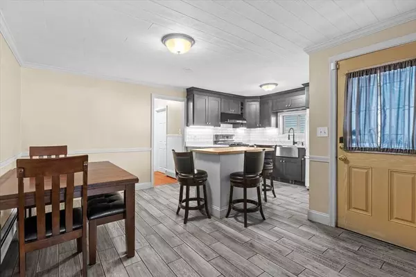 116 Weare St, Lawrence, MA 01843