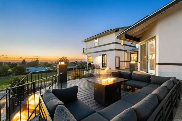 2113 Warmlands AVE, Vista, CA 92084