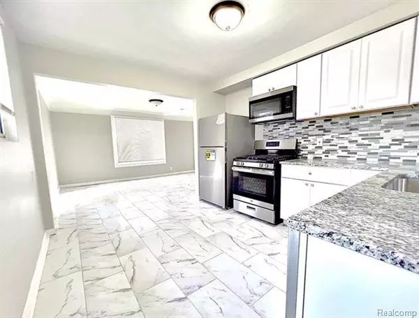 12774 ROSEDALE Street, Southgate, MI 48195