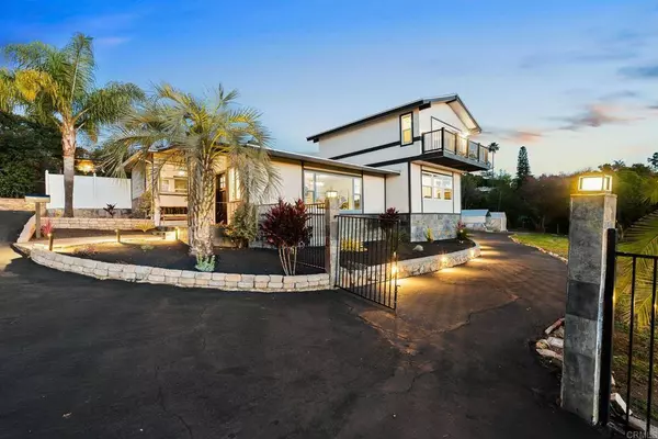 2113 Warmlands AVE, Vista, CA 92084