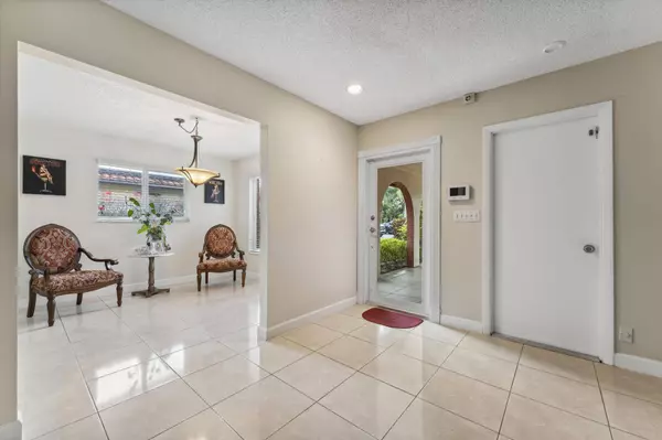 917 Hansen ST, West Palm Beach, FL 33405