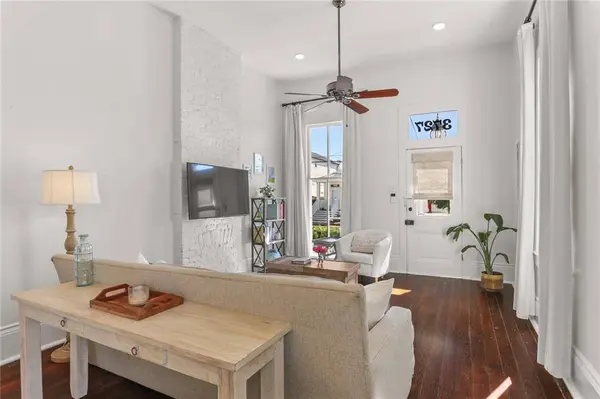 3725 27 ANNUNCIATION ST, New Orleans, LA 70115