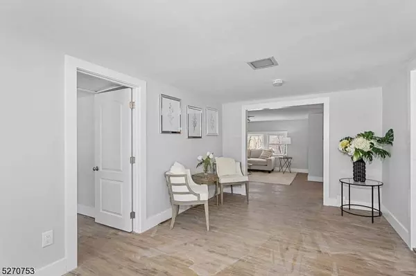 44 New Hampshire St, Newton Town, NJ 07860