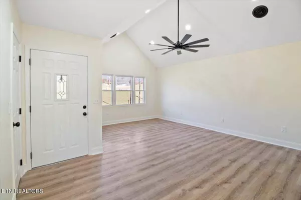 8075 Highway 63, Speedwell, TN 37870