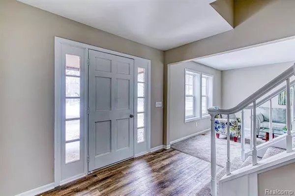 1168 SNEAD Drive, Troy, MI 48085