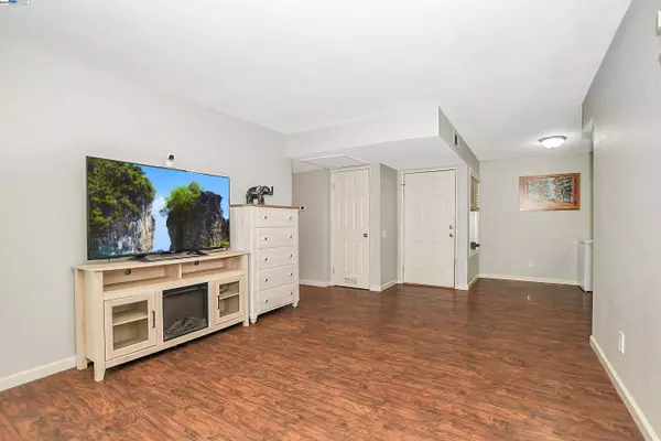 2005 San Jose Dr #156, Antioch, CA 94509