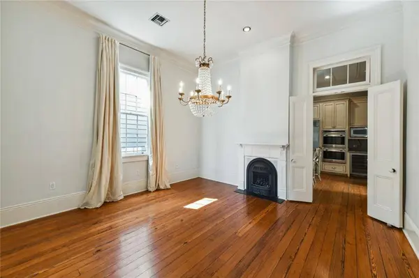 1020 ALINE ST, New Orleans, LA 70115