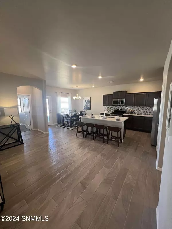 4602 Bolero RD, Las Cruces, NM 88012