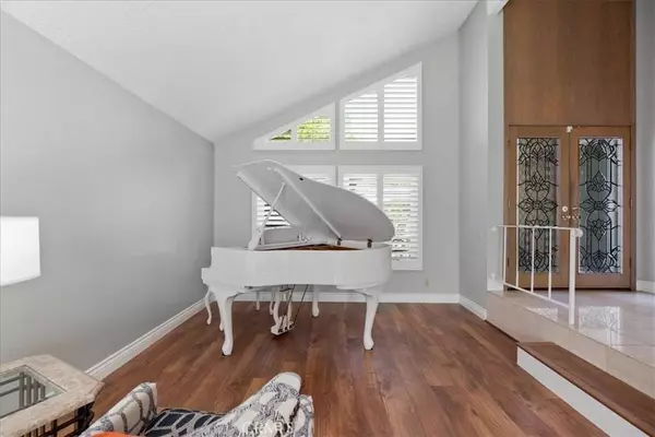 1364 Cody CT, Upland, CA 91786