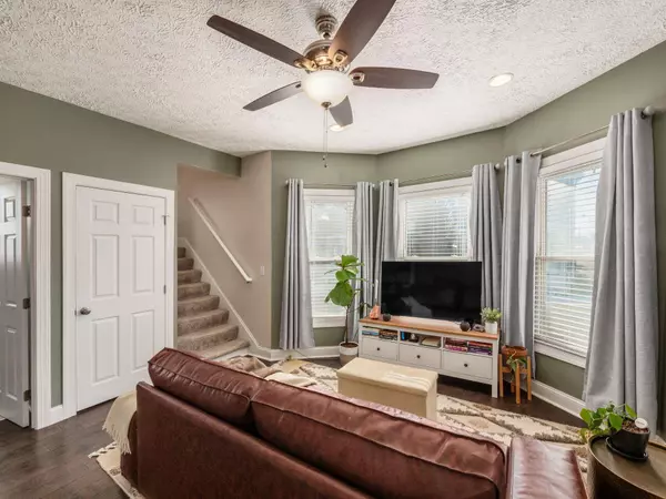 858 S 17th Street, Columbus, OH 43206