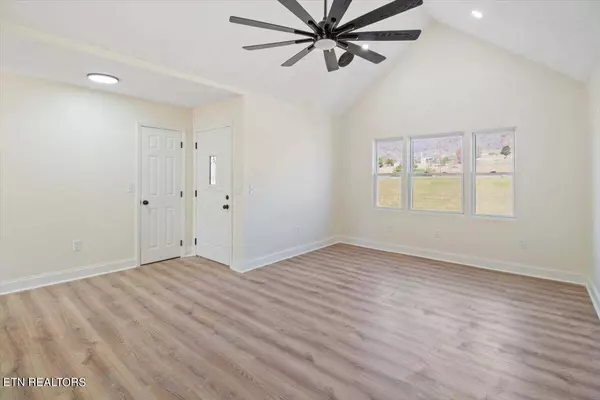 8075 Highway 63, Speedwell, TN 37870