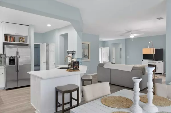 93 Hampton CIR, Bluffton, SC 29909