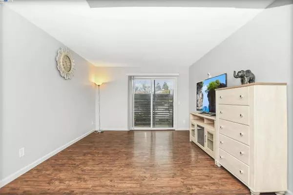 2005 San Jose Dr #156, Antioch, CA 94509