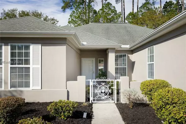 93 Hampton CIR, Bluffton, SC 29909