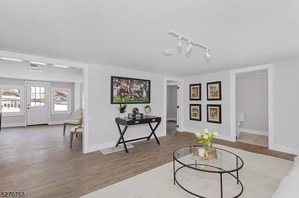 44 New Hampshire St, Newton Town, NJ 07860