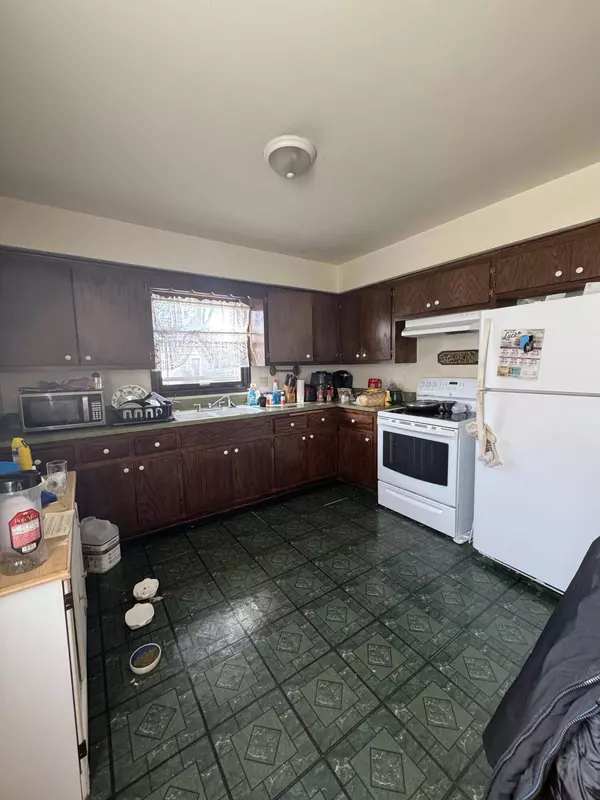 1966 S 90th St, West Allis, WI 53227