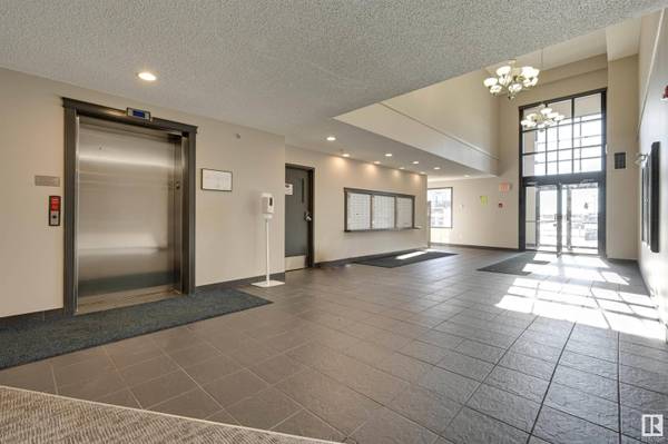 Edmonton, AB T6R 0E4