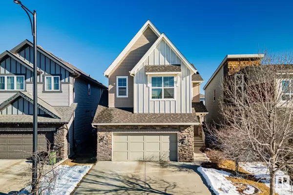 3951 CLAXTON LO SW, Edmonton, AB T6W 1Y7