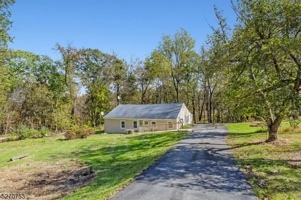 44 New Hampshire St, Newton Town, NJ 07860